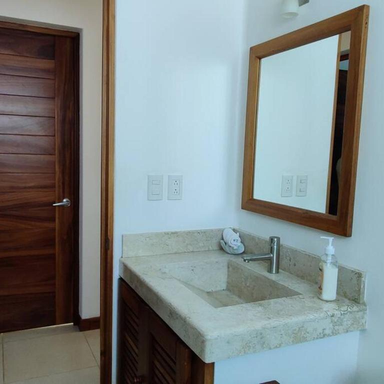 Apartment Tortugas - rooms with AC and great pool at 5 min from Carrizalillo beach and Benito Juarez Bulevard - Apartamento de 2 dormitorios - 8