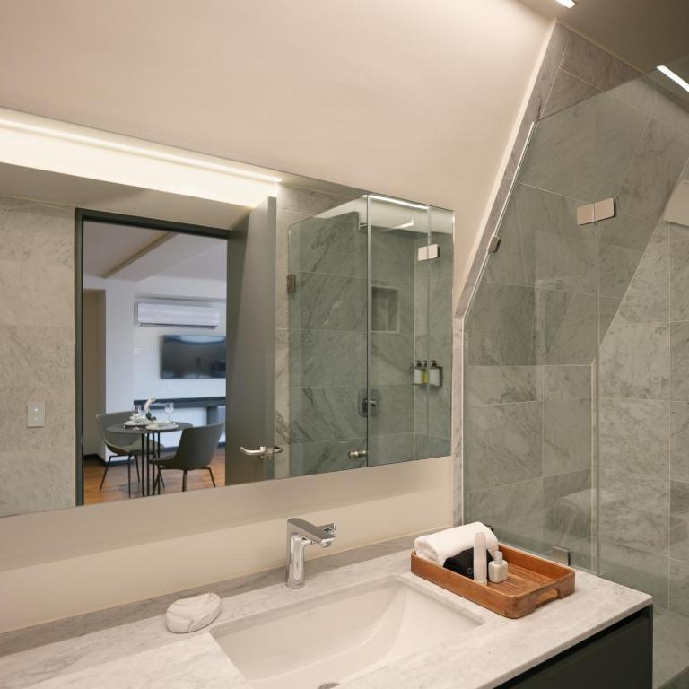 Amberes 64, an Ascend Collection Hotel - Superior Suite - 2