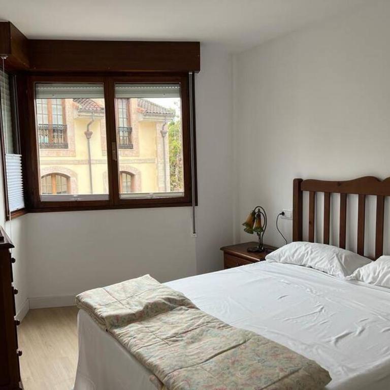 Luminoso y céntrico Llanes - Two-Bedroom Apartment with City View - 10