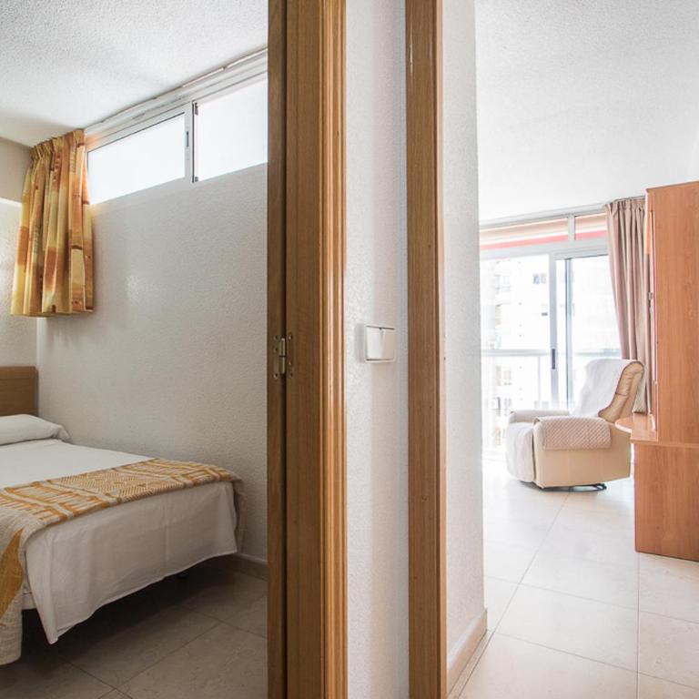 Apartamentos Las Carabelas - One-Bedroom Apartment - 34