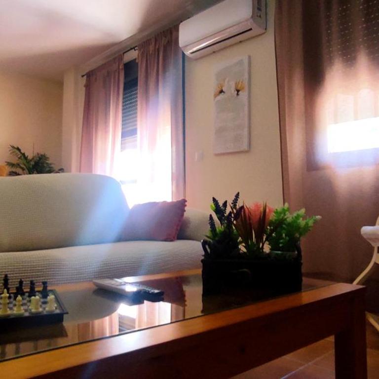 ALOJAMIENTO YOLANDA CAZORLA - Two-Bedroom House - 13