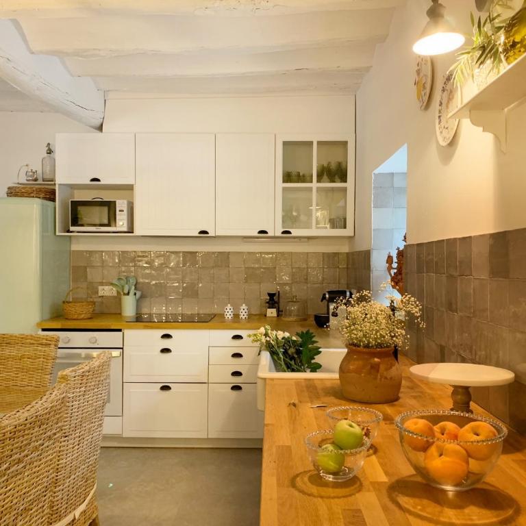 Syvyle - Three-Bedroom House - 18