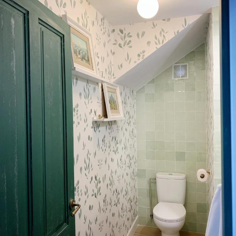 Syvyle - Three-Bedroom House - 20