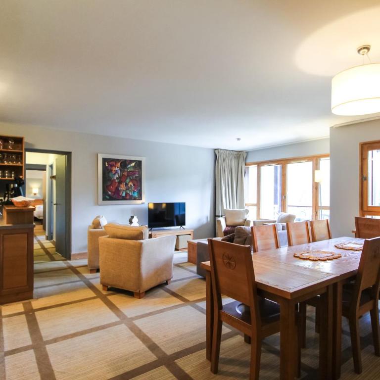 Stunning 3-bedroom apartment with mountain views - Appartement Deluxe - 60