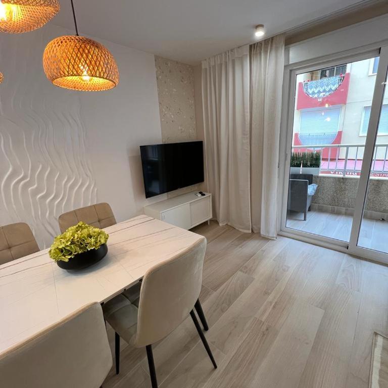 Pedrito Apartment - Two-Bedroom Apartment - 12