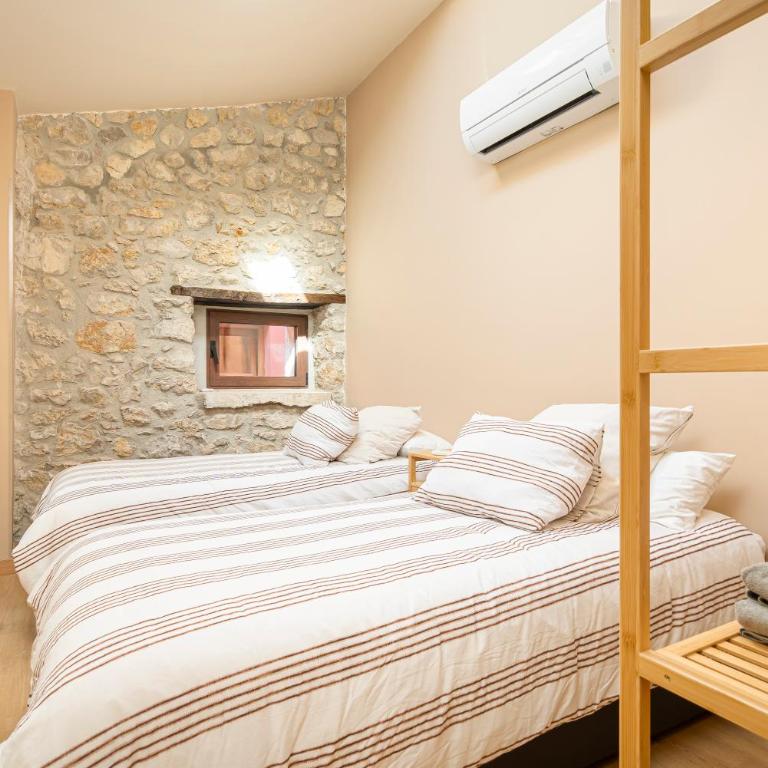 Apartamentos Calle Mayor 23 Llanes - Two-Bedroom Apartment with Harbor View - 17
