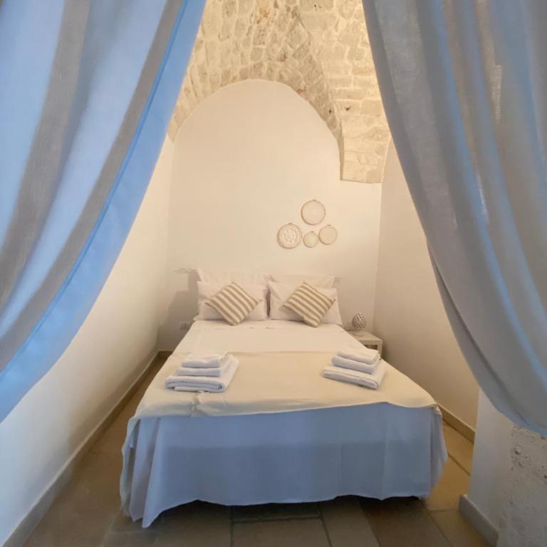 Sav40 - Two-Bedroom Apartment - 12