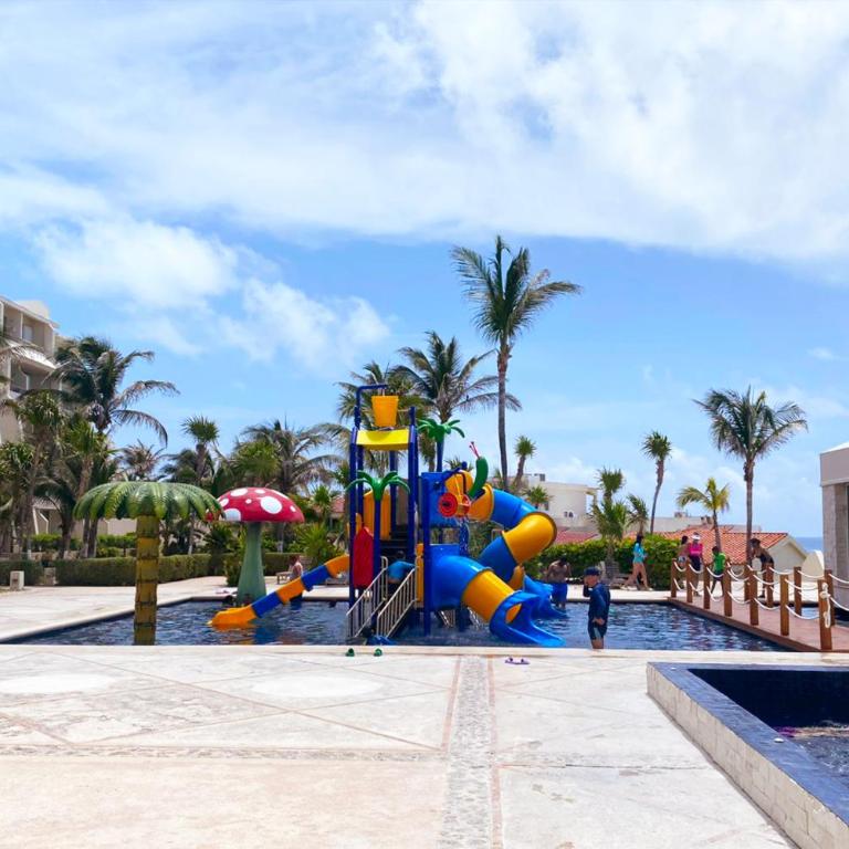 Beach, fun & relax at the Hotel Zone in Cancun - Studio with Balcony - 48