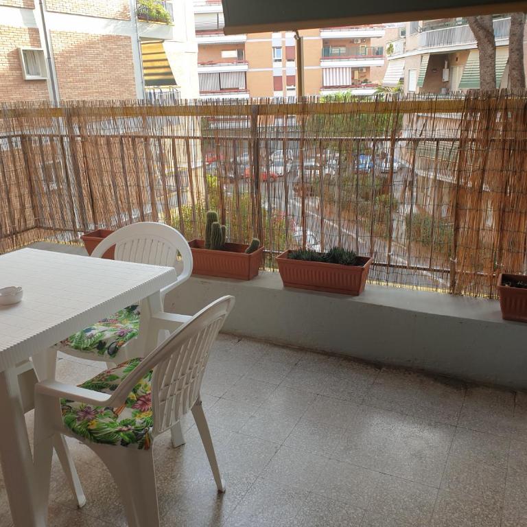 Trilocale Lido di Roma - Appartamento con 2 Camere da Letto - 21