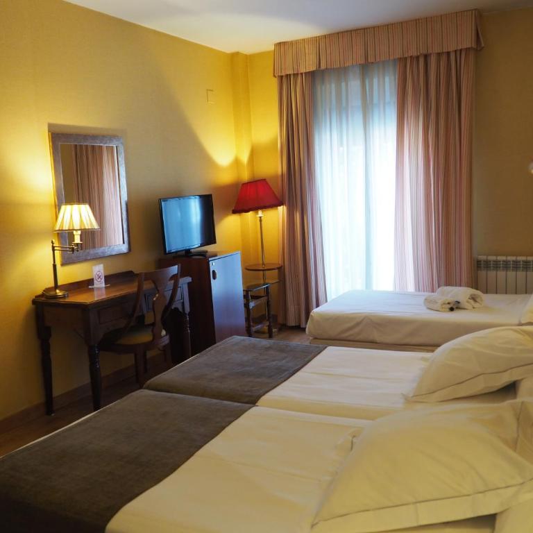 Hotel Ele Puente Romano de Salamanca - Habitación Triple - 4