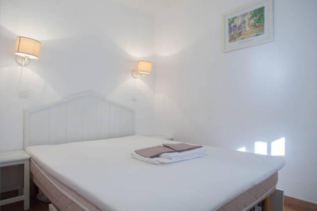 2-Bedroom Apartment Steps from Débarquement Beach with Pool - Maison 2 Chambres - 10