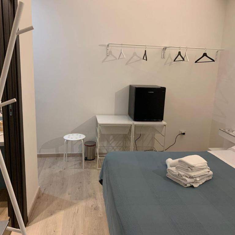 Enjoy Tropea Accomodation - Double Room with Private Bathroom - 5