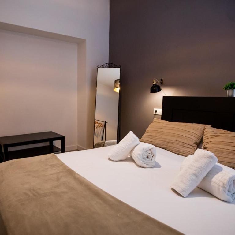 Apartamentos Doña Concha - One-Bedroom Apartment in ground floor with with access to a shared terrace - 23