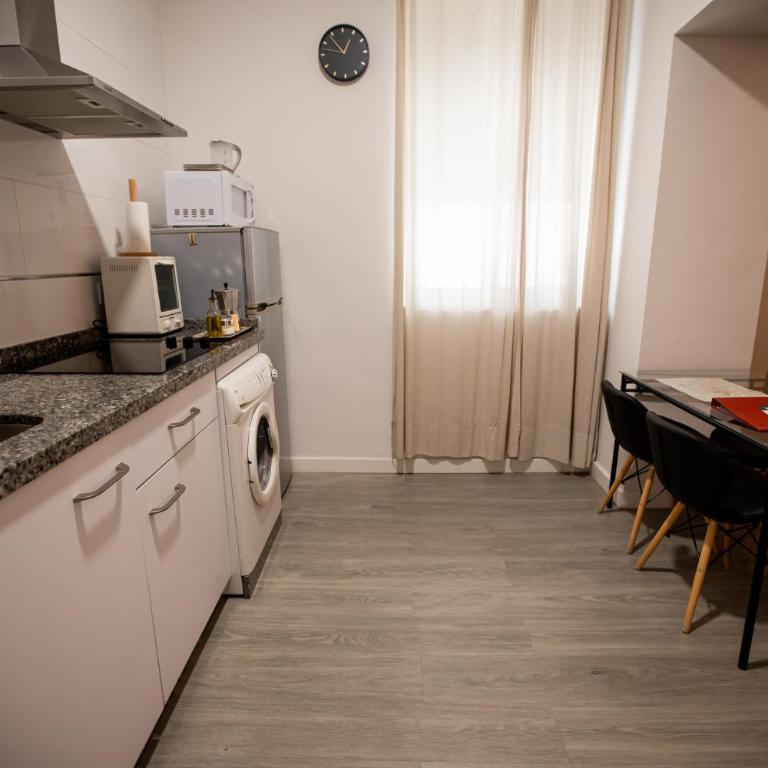 Apartamentos Doña Concha - One-Bedroom Apartment in ground floor with with access to a shared terrace - 1