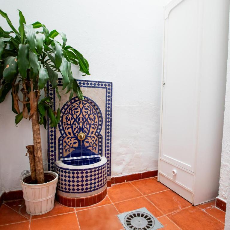 Apartamentos Doña Concha - Two-Bedroom Apartment with two bathrooms in ground floor, with access to a shared terrace - 7