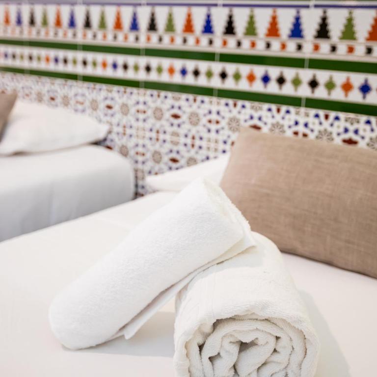 Apartamentos Doña Concha - Two-Bedroom Apartment with two bathrooms in ground floor, with access to a shared terrace - 8