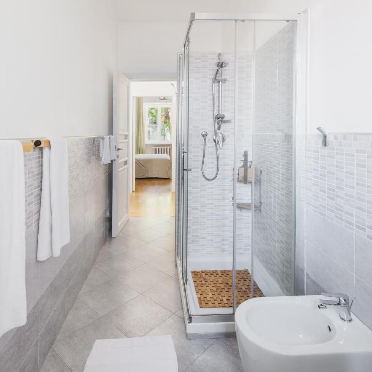 2-Bedroom Apartment in Alba with Free Parking and Air Conditioning - Appartamento con 2 Camere da Letto - 18