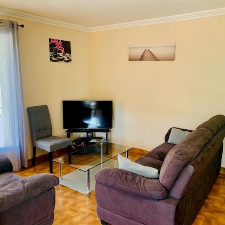 Appartement F3, 4 Couchages, Balcon, Wi-Fi, Garage, Ascenseur, Proche Centre et Cures, Amélie-les-Bains - Appartement 2 Chambres - 3