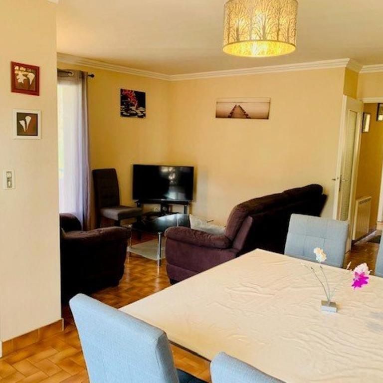 Appartement F3, 4 Couchages, Balcon, Wi-Fi, Garage, Ascenseur, Proche Centre et Cures, Amélie-les-Bains - Appartement 2 Chambres - 5