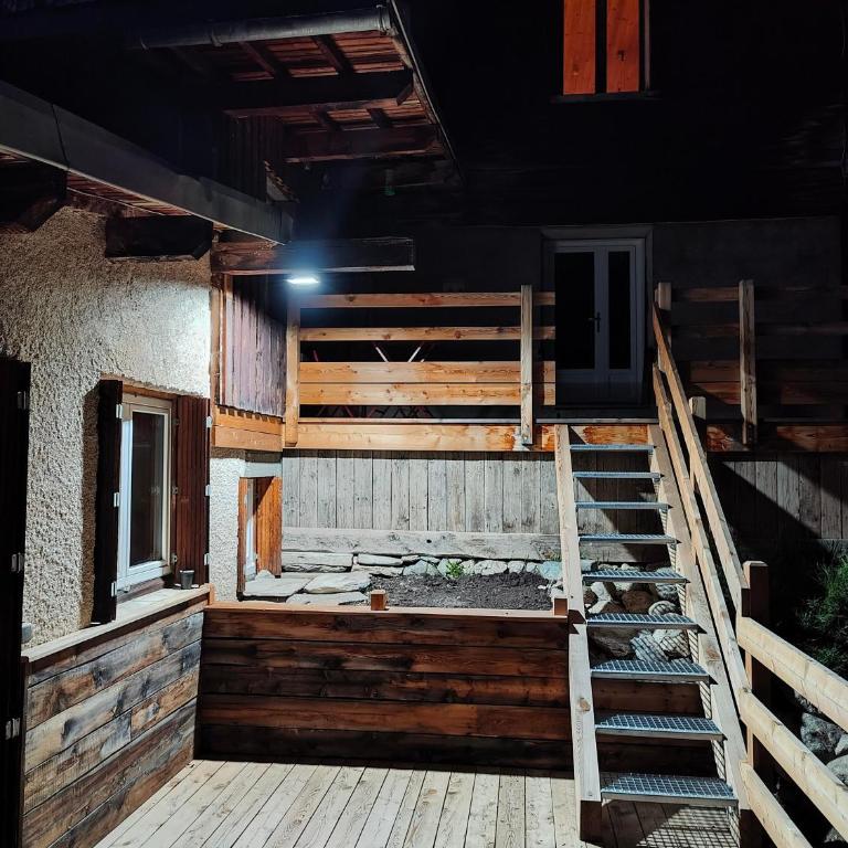Chalet Ailleurs Appartement à Molines en Queyras - Appartement 2 Chambres - 34