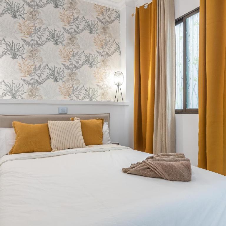 Home2Book Charming Design Apt Las Canteras Beach - Apartamento de 2 dormitorios - 2