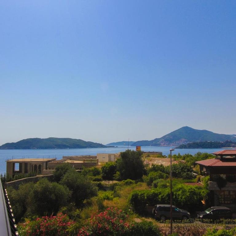 Amazing Sea View Kamenovo - One-Bedroom Apartment - 1