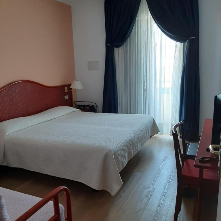 Hotel Beny - Camera Matrimoniale/Doppia con Letti Singoli con Vista Mare - 1