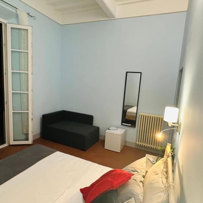 Le Stanze Di Piazza Cairoli - Standard Triple Room - 5
