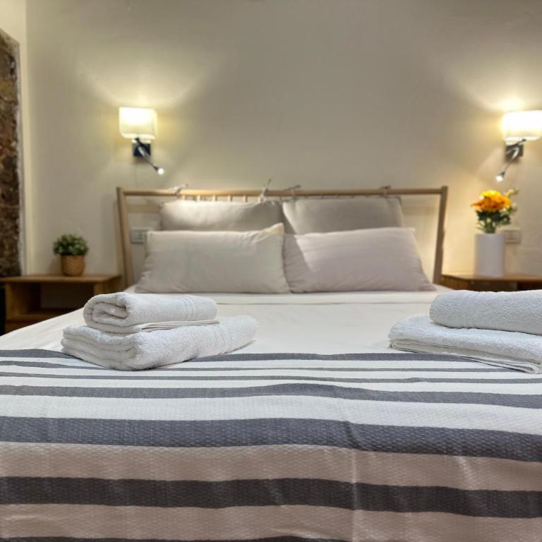 Le Stanze Di Piazza Cairoli - King Room with Lake View - 3