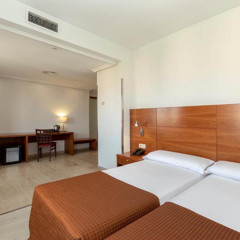 Porcel Torre Garden - Superior Double or Twin Room with City View - 7
