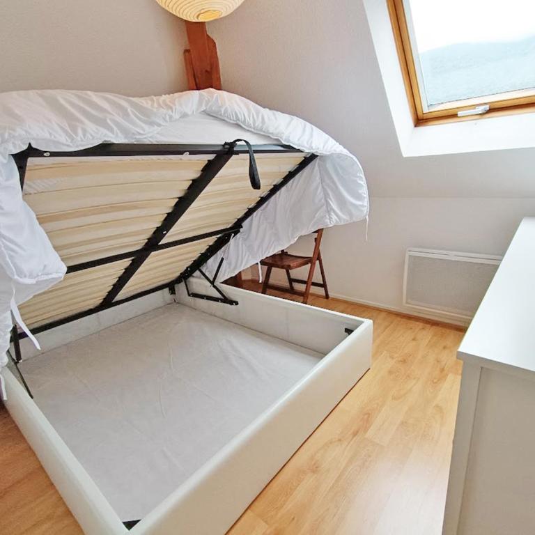 Chez Charlotte, T3 duplex, vue montagne, parking gratuit, ascenseur, 4 personnes - Apartment mit 2 Schlafzimmern - 12