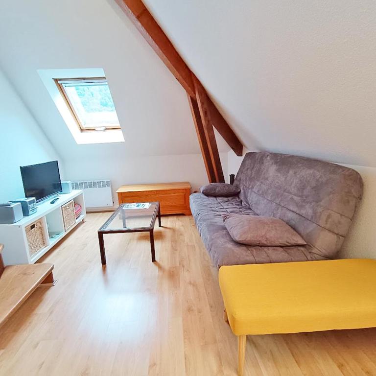 Chez Charlotte, T3 duplex, vue montagne, parking gratuit, ascenseur, 4 personnes - Apartment mit 2 Schlafzimmern - 22