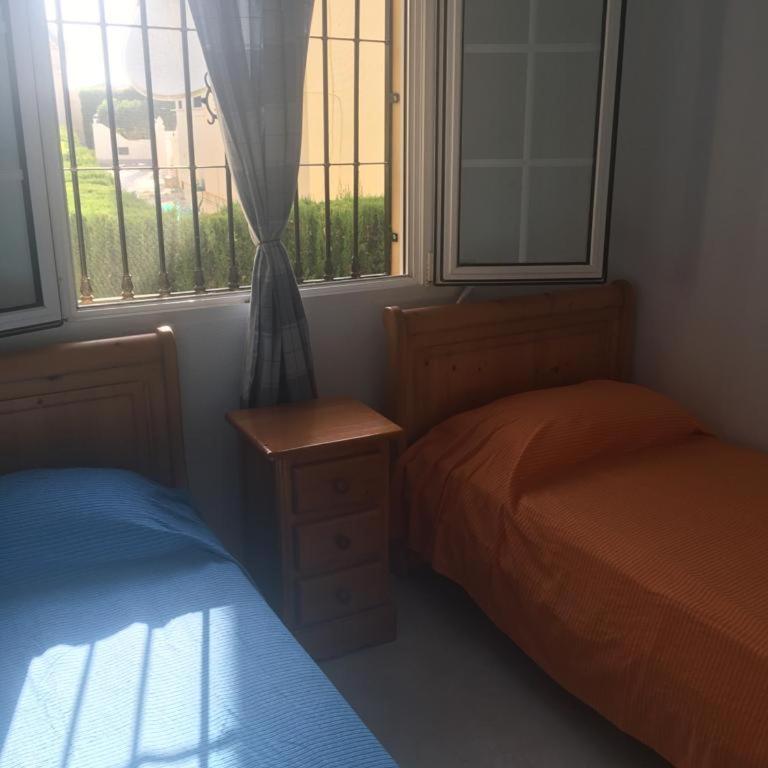Casa Orihuela Costa con parking privado y piscina - Casa de 3 dormitorios - 7