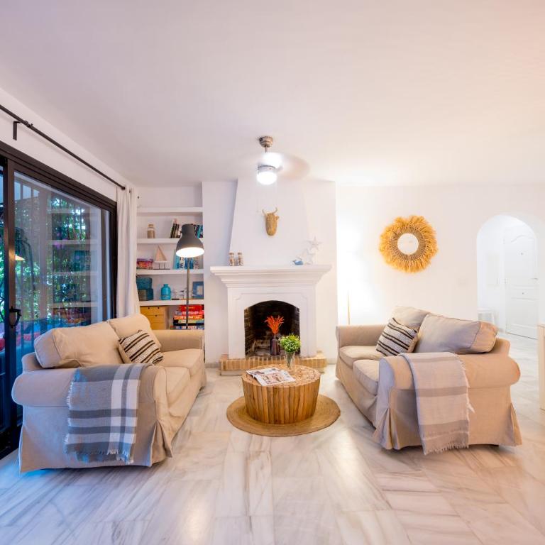 Typical beach house Las Chapas Playa with heated pool - Villa con vistas al mar - 8