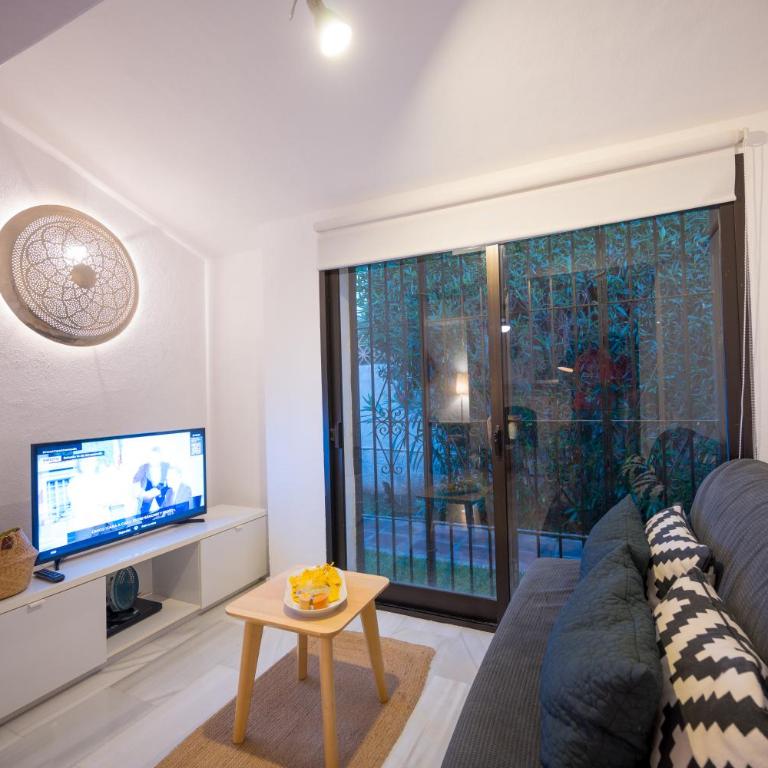 Typical beach house Las Chapas Playa with heated pool - Villa con vistas al mar - 13