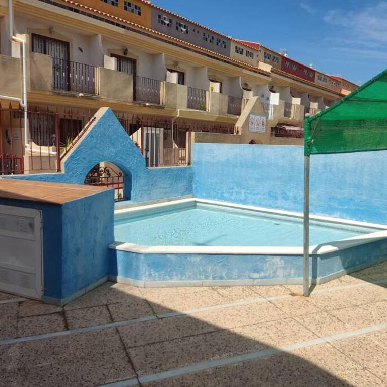 La Zenia 3 Bedroom House, Distant Sea View, Shared Heated Pool in Winter, Sleeps 8 - Casa de 3 dormitorios - 21