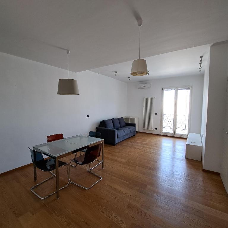 Suppa Stazione Centrale - Appartamento con 1 Camera da Letto - 4