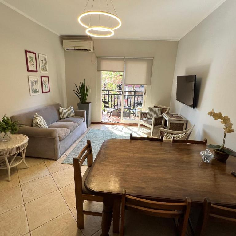 Flora Apartments - Apartment with Balcony - 62