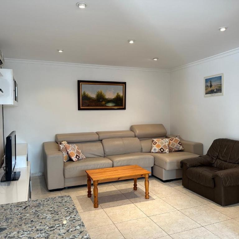 Apartamentos en la villa con el territorio común en Calpe - Three-Bedroom Apartment - 4