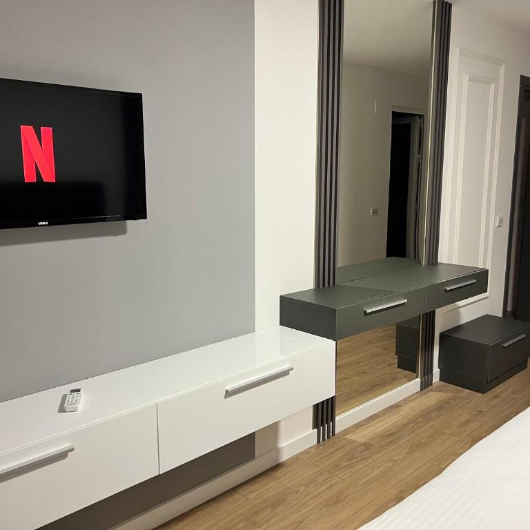 Donna - Standardna Dvokrevetna Soba sa Bračnim Krevetom - 6