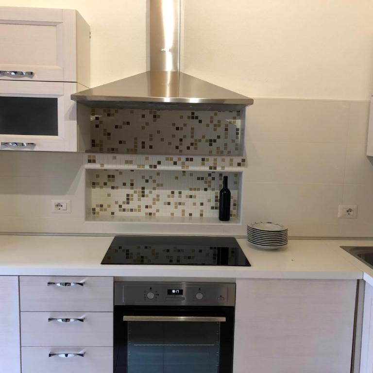 Via Mercato 20 - Appartamento con 1 Camera da Letto - 9