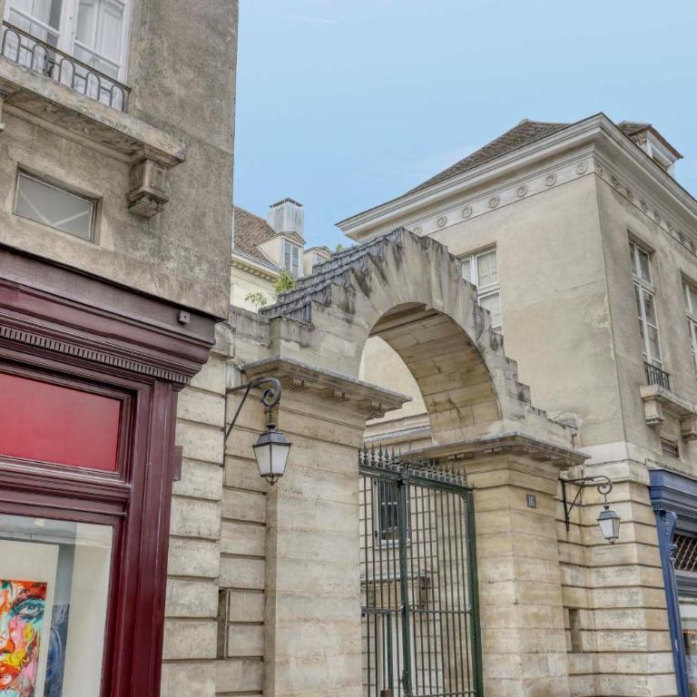 Luxury Penthouse with A/C Terrace & View-Le Marais - Penthouse - 30