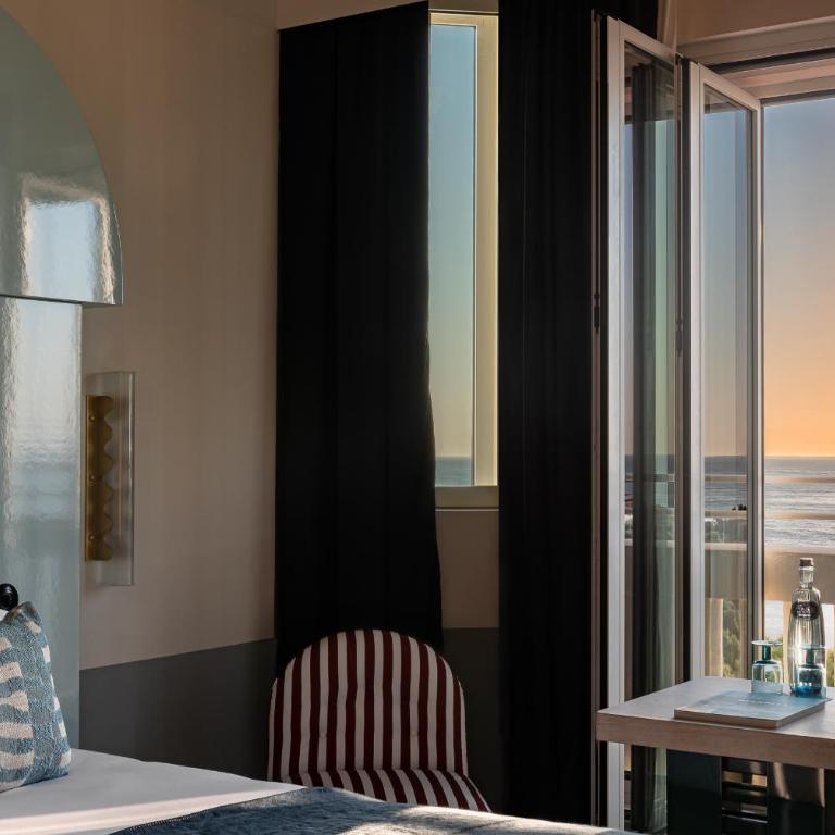 Regina Experimental Biarritz - Chambre Double ou Lits Jumeaux Supérieure - Vue sur Mer - 3