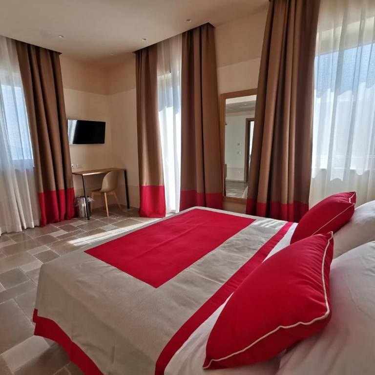 Maison Montechiaro - Double Room with Balcony and Sea View - 1
