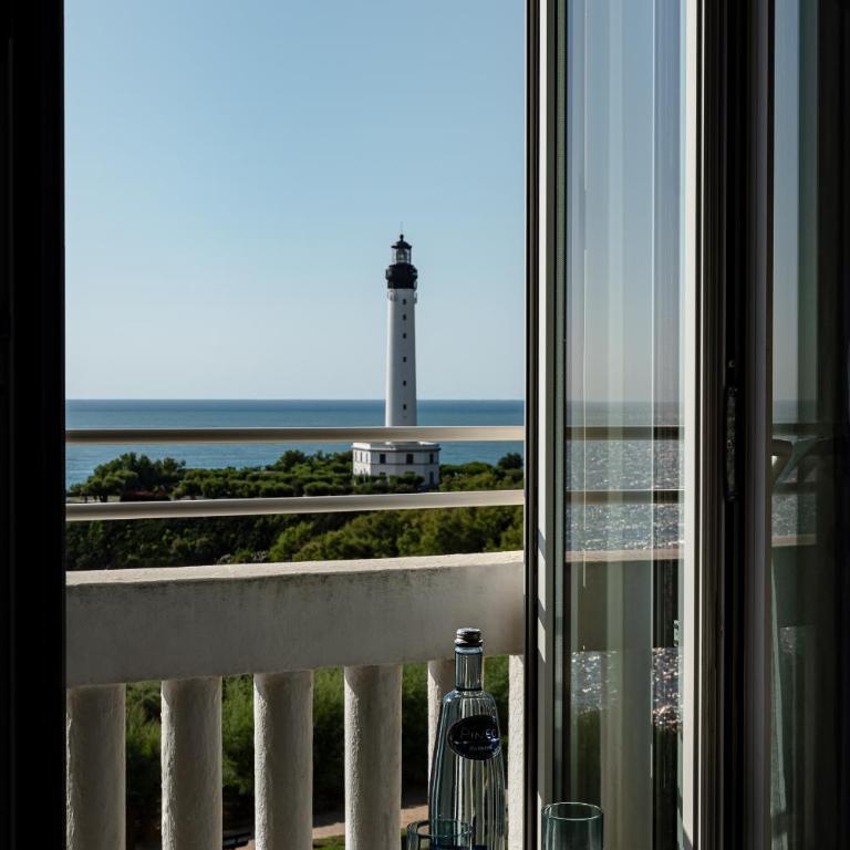 Regina Experimental Biarritz - Chambre Double ou Lits Jumeaux Supérieure - Vue sur Mer - 4