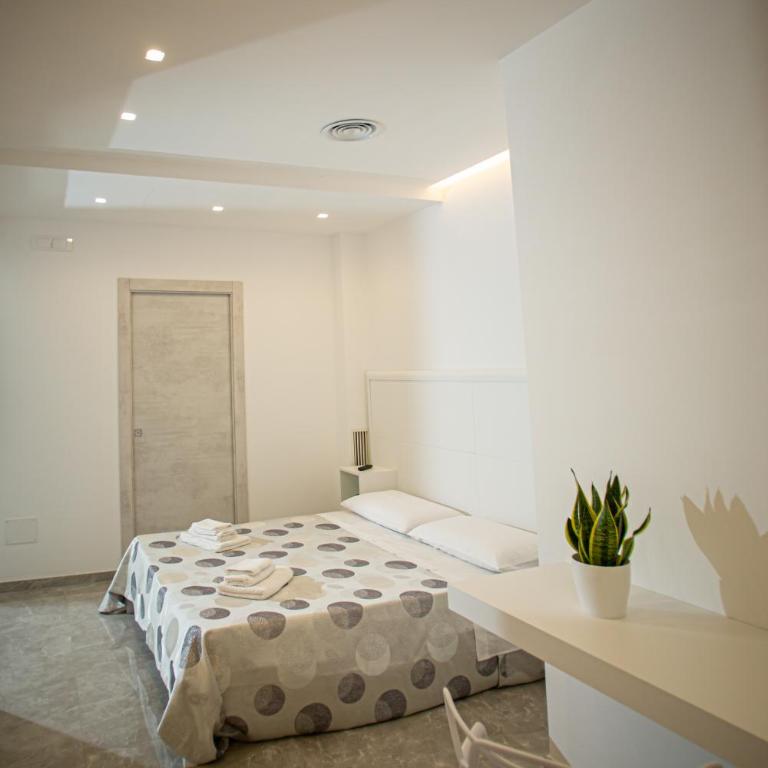 Forever Luxury Rooms - Camera Tripla con Bagno Privato - 6