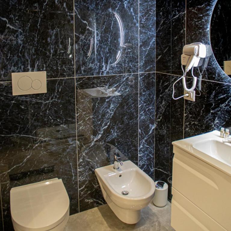 Forever Luxury Rooms - Camera Matrimoniale con Bagno Privato - 15