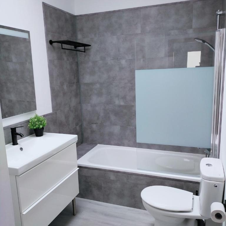 Casa playa, terraza y garaje - Apartamento de 3 dormitorios - 12