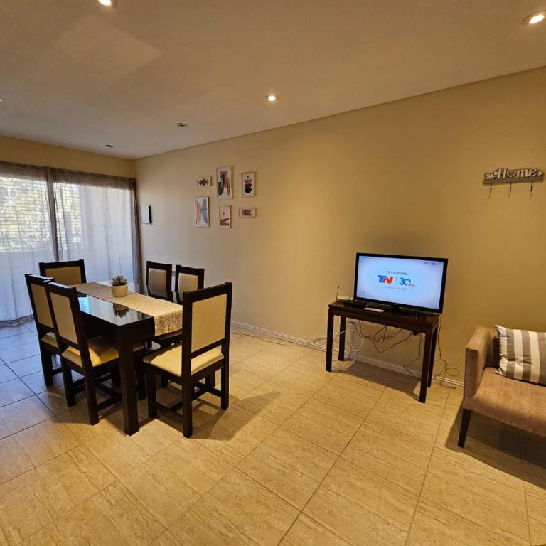 Departamento Azcuénaga Sur - Two-Bedroom Apartment - 9