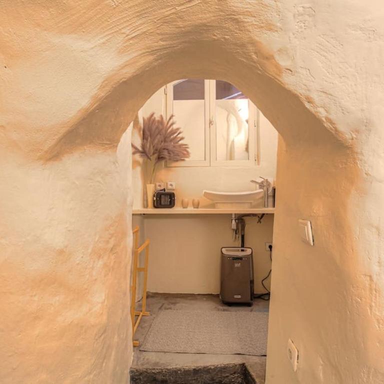 Industrial-style studio with bathtub, Vieux-Lyon - Apartment mit 1 Schlafzimmer - 8